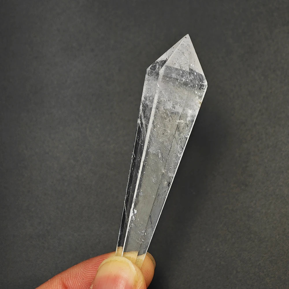 Natural White Crystal Wand Single Point Hexagonal Prism Rose Quartz Amethyst Tower Gemstones Mineral Wand Home Decor Gift